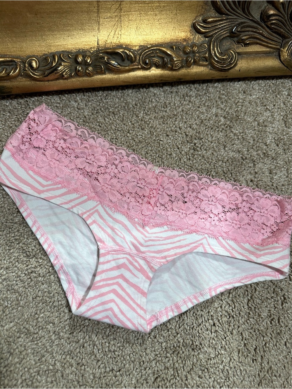 New Pink Victoria's Secret Extra Low Rise Hipster Pink White Animal Print Lace